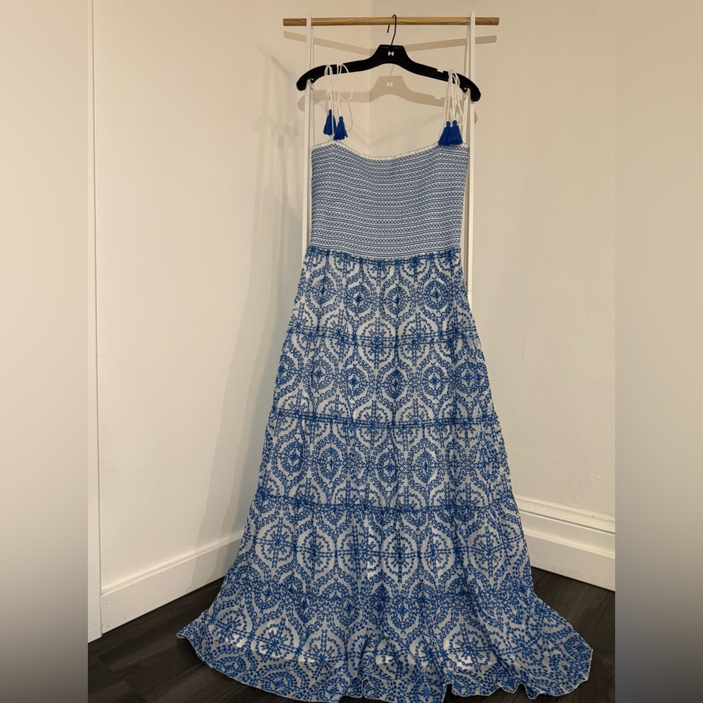 Alice + Olivia Sky Blue and White Maxi Dress - Picture 5 of 8